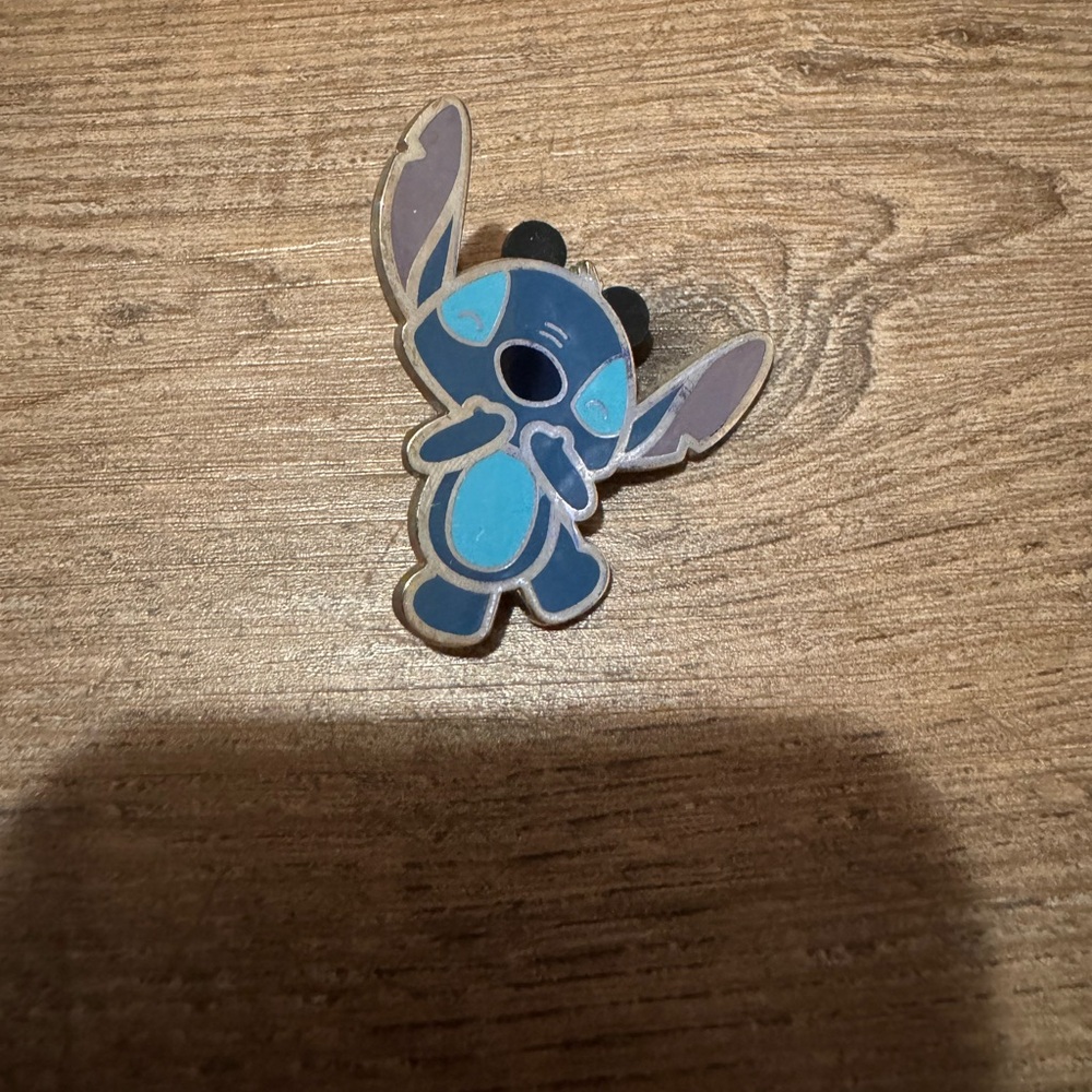 Stitch Pin